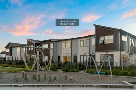 Photo of property in 11 Pakoro Close, Hobsonville, Auckland, 0618