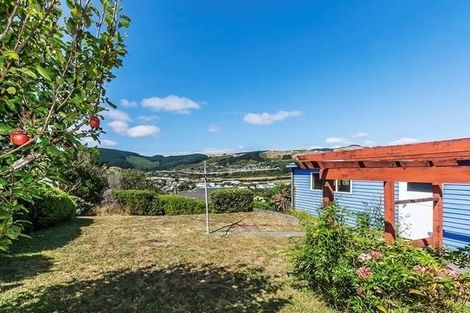 Photo of property in 25 Turkington Street, Tawa, Wellington, 5028