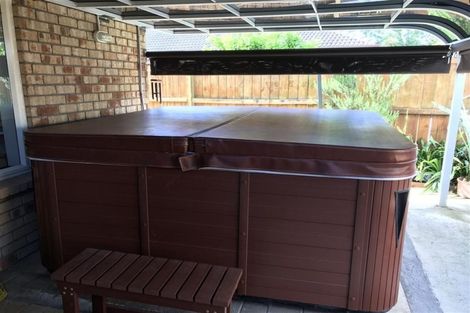 Photo of property in 11 Magic Way, Randwick Park, Auckland, 2105