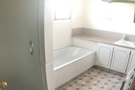 Photo of property in 4/165 Birkenhead Avenue, Birkenhead, Auckland, 0626