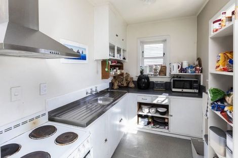 Photo of property in 17 Paeroa Street, Riccarton, Christchurch, 8041
