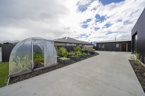 Photo of property in 91 Tukare Loop, Te Anau, 9600