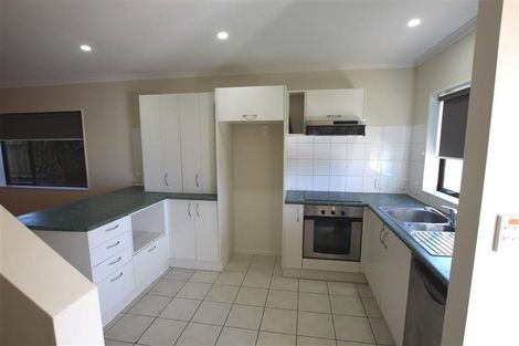 Photo of property in 86d Naylors Drive, Mangere, Auckland, 2022