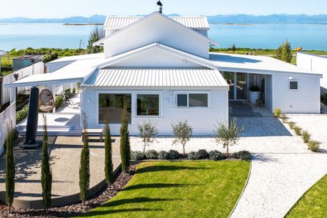 Photo of property in 9 Trewavas Street, Motueka, 7120