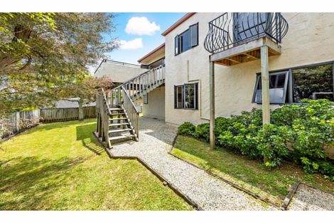 Photo of property in 13 Conacher Close, East Tamaki Heights, Auckland, 2016