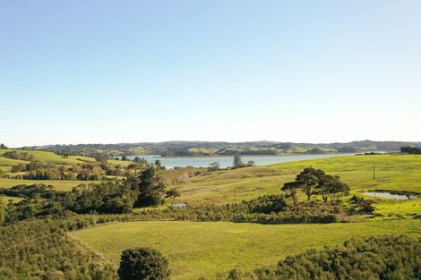 Photo of property in 70 Captain Kasper Rise, Snells Beach, 0920