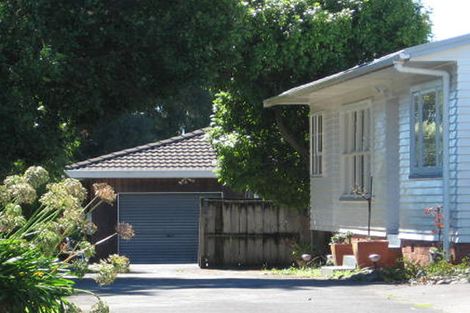 Photo of property in 2 Kokiri Street, Te Atatu South, Auckland, 0610