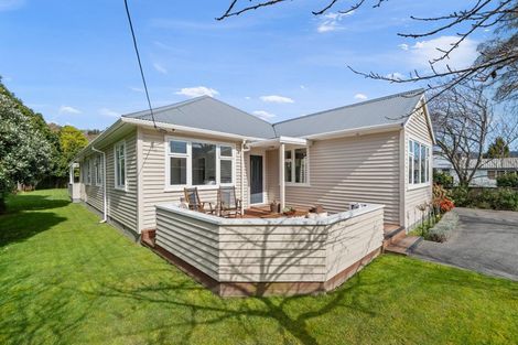 Photo of property in 3 Heretaunga Square, Silverstream, Upper Hutt, 5019