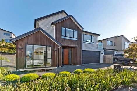 Photo of property in 5 Shelby Place, Long Bay, Auckland, 0630
