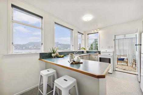 Photo of property in 218 The Esplanade, Island Bay, Wellington, 6023