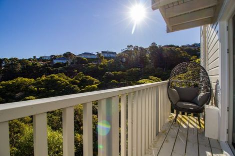 Photo of property in 72u2 Homebush Road, Khandallah, Wellington, 6035