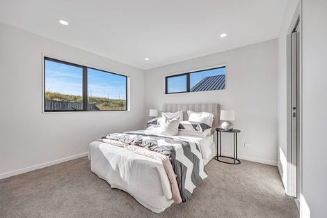 Photo of property in 14 Pakirikiri Street, Long Bay, 0630
