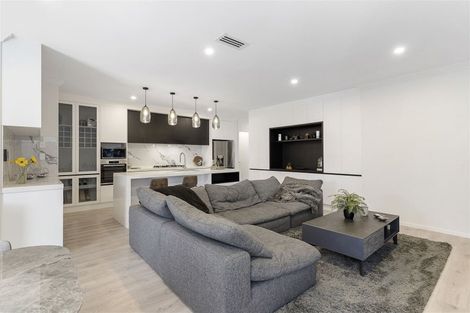Photo of property in 7 Heavenly Way, Flat Bush, Auckland, 2019