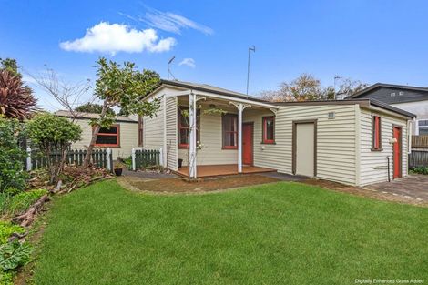 Photo of property in 127 Linton Street, West End, Palmerston North, 4410