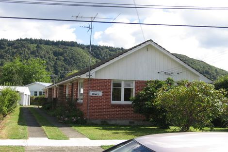 Photo of property in 3/5 Ruahine Street, Trentham, Upper Hutt, 5018