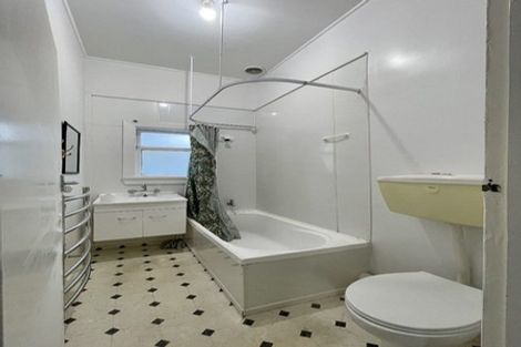 Photo of property in 38 Sugarloaf Road, Brooklyn, Wellington, 6021