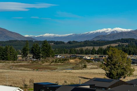 Photo of property in 33 Tomtit Crescent, Lake Hawea, 9382