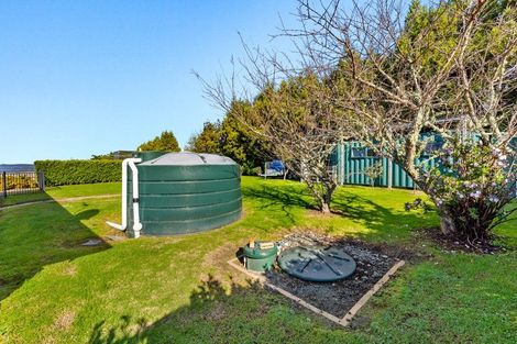 Photo of property in 7 Omana Avenue, Shelly Beach, Helensville, 0874
