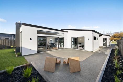 Photo of property in 5 Oakbridge Boulevard, Marshland, Christchurch, 8051