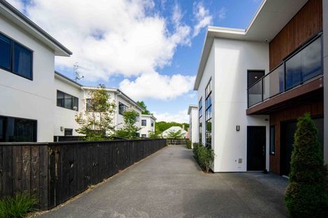 Photo of property in 9/13 Beale Street, Hamilton East, Hamilton, 3216