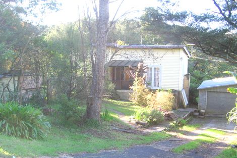 Photo of property in 130 Laingholm Drive, Laingholm, Auckland, 0604