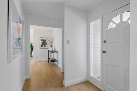 Photo of property in 15c Hamurana Place, Te Atatu Peninsula, Auckland, 0610