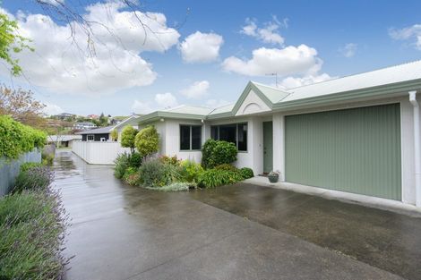 Photo of property in 2/43a O'dowd Road, Taradale, Napier, 4112