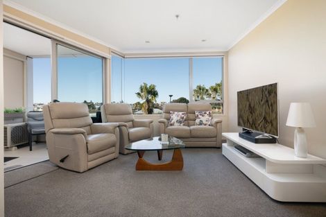 Photo of property in 305/332 Maunganui Road, Mount Maunganui, 3116