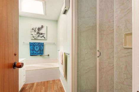 Photo of property in 1/6 Gatonby Place, Avonhead, Christchurch, 8042