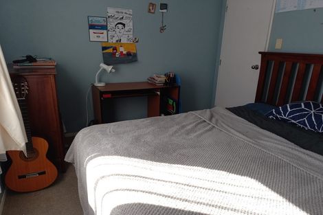 Photo of property in 101 Hillcrest Drive, Kelvin Grove, Palmerston North, 4414