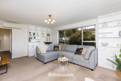 Photo of property in 5 Camden Road, Totara Park, Upper Hutt, 5018