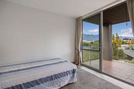 Photo of property in Rahiri Apartments, 2/23 Adelaide Street, Queenstown, 9300