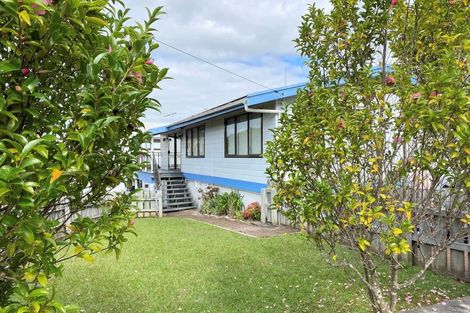 Photo of property in 2/252 Glenvar Road, Torbay, Auckland, 0630