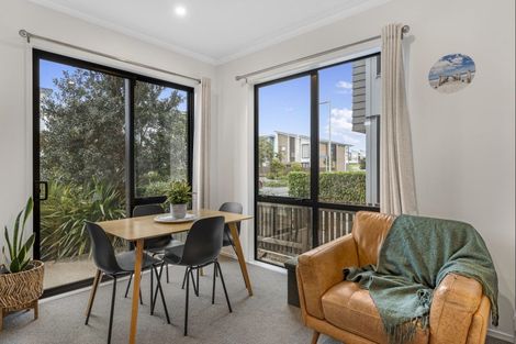 Photo of property in 13 Ian Morrison Road, Hobsonville, Auckland, 0616