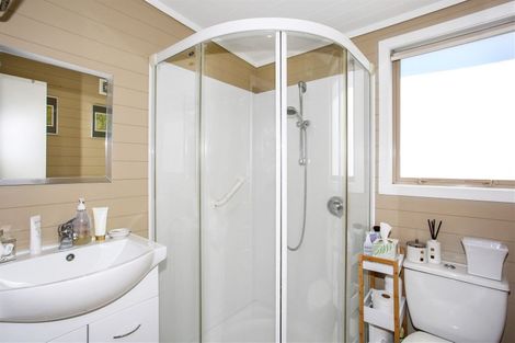 Photo of property in 1 Rifle Range Road, Pukekohe, 2676