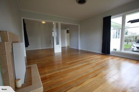 Photo of property in 18 Toru Street, Te Atatu Peninsula, Auckland, 0610