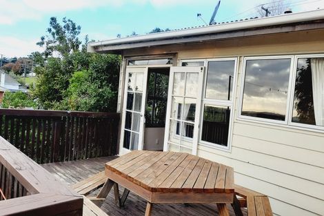 Photo of property in 38 Porter Crescent, Helensville, 0800