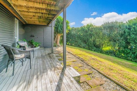 Photo of property in 7 Empressa Heights, Helensville, 0800
