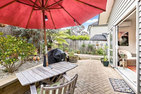 Photo of property in 3 Travis View Drive, Fairview Heights, Auckland, 0632