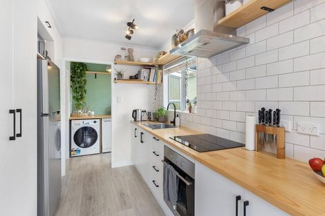 Photo of property in 176 Solar Road, Glen Eden, Auckland, 0602