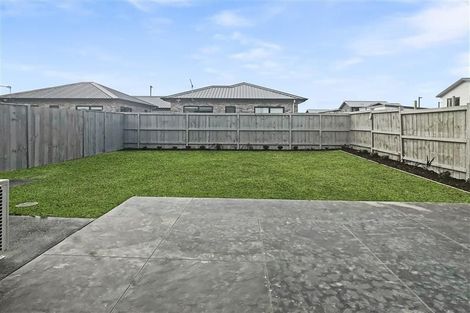 Photo of property in 92 Te Napi Drive, Takanini, 2112