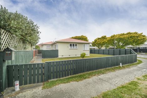 Photo of property in 1/22 Dahlia Street, Palmerston North, 4410