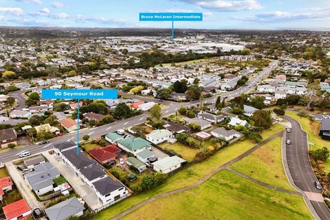 Photo of property in 90a Seymour Road, Sunnyvale, Auckland, 0612
