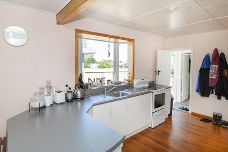 Photo of property in 12 Byron Street, Te Hapara, Gisborne, 4010