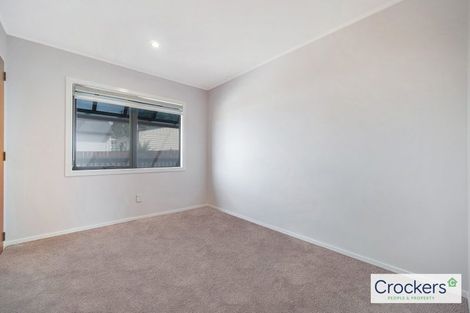 Photo of property in 22 Fruitvale Road, New Lynn, Auckland, 0600
