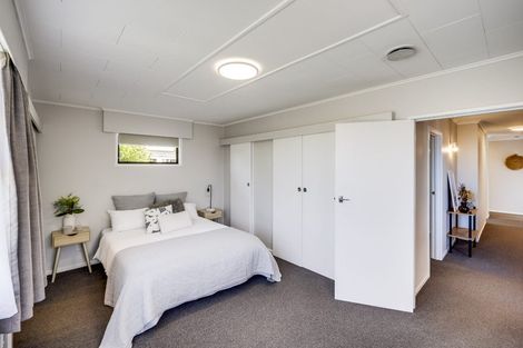 Photo of property in 23 Kent Terrace, Taradale, Napier, 4112