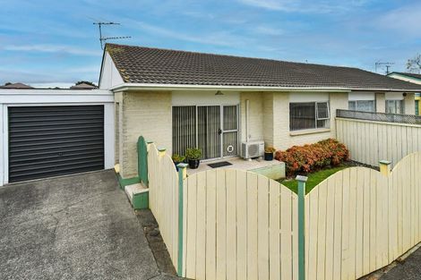 Photo of property in 3/50 Kenderdine Road, Papatoetoe, Auckland, 2025