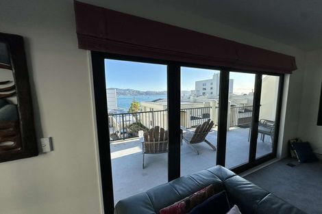 Photo of property in 22u7 Oriental Terrace, Oriental Bay, Wellington, 6011