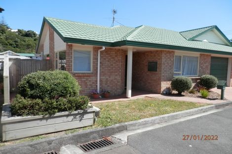 Photo of property in Miramar Villas, 12/6u Brussels Street, Miramar, Wellington, 6022