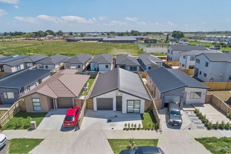 Photo of property in 11 Survila Street, Takanini, 2110
